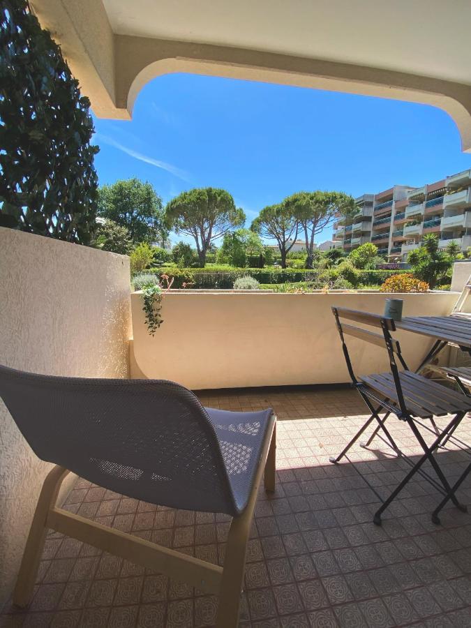 Le Maya - Studio Avec Piscine Antibes Zewnętrze zdjęcie