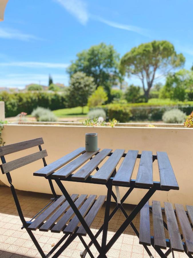 Le Maya - Studio Avec Piscine Antibes Zewnętrze zdjęcie