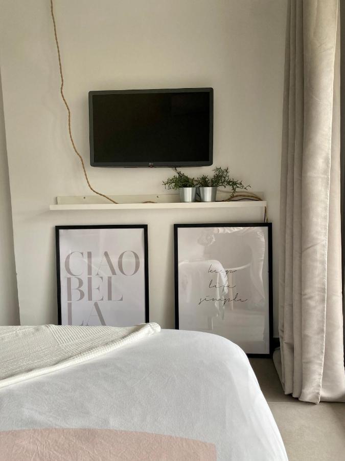 Le Maya - Studio Avec Piscine Antibes Zewnętrze zdjęcie